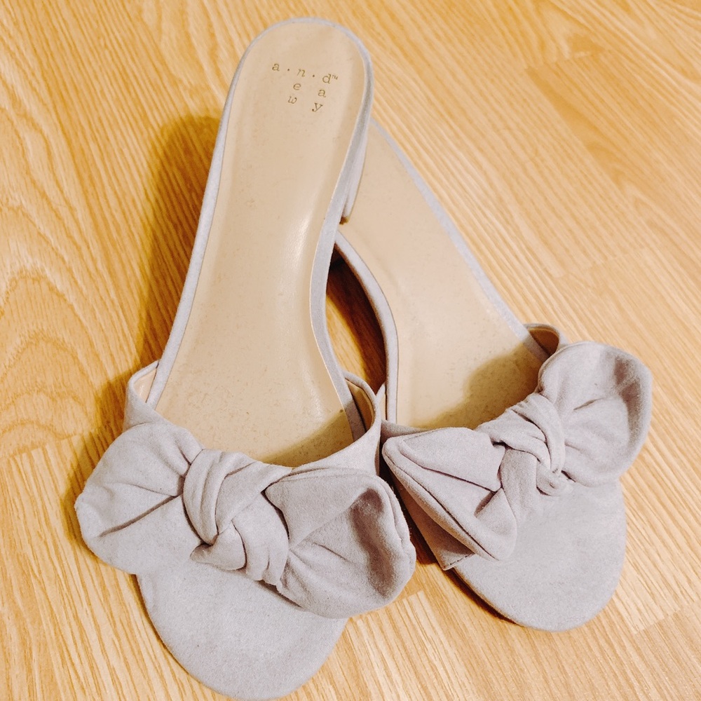 Lilac Bow Slip On Sandals